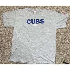 Nike Center Swoosh Chicago Cubs 2XL Gray Shirt